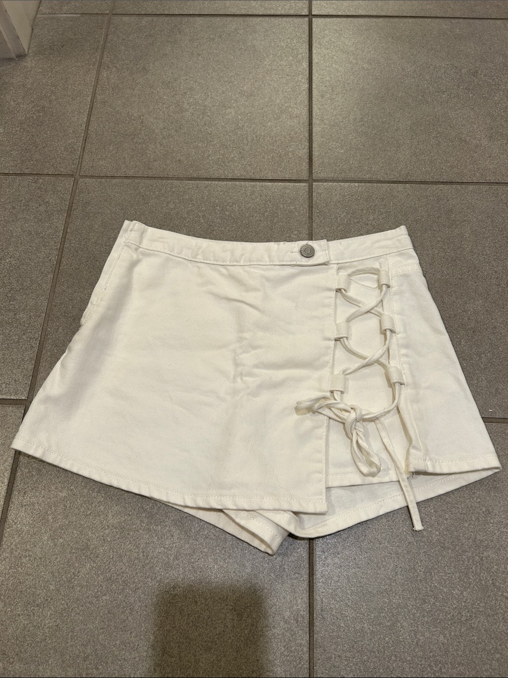 Pacsun White Skort (Size 24)